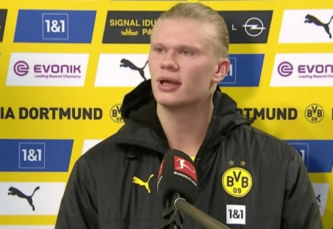 万项：首场比赛给自己打8.5分；开门红的意义相当重大（万项：首秀自评8.5分；首战告捷意义非凡）