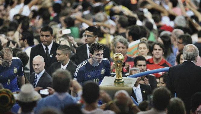 巴西上一次落位世界杯C组是2002年，近两届冠军都出自C组（巴西上次被分入世界杯C组还是2002年，最近两届的冠军皆出自C组）