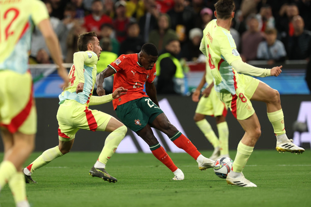 马斯坦托诺此前12次出场皇马赢11场，受伤后近5场仅取1胜（马斯坦托诺在场12战皇马11胜，伤停后近5战仅1胜）