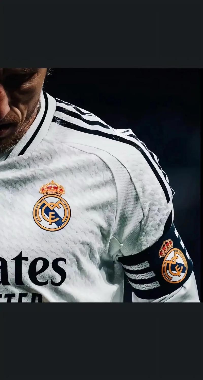 埃斯特雷马杜拉总监：很高兴抽到塞维，将会共同向雷耶斯致敬（埃斯特雷马杜拉总监：与塞维利亚相遇欣喜 将携手向雷耶斯致敬）