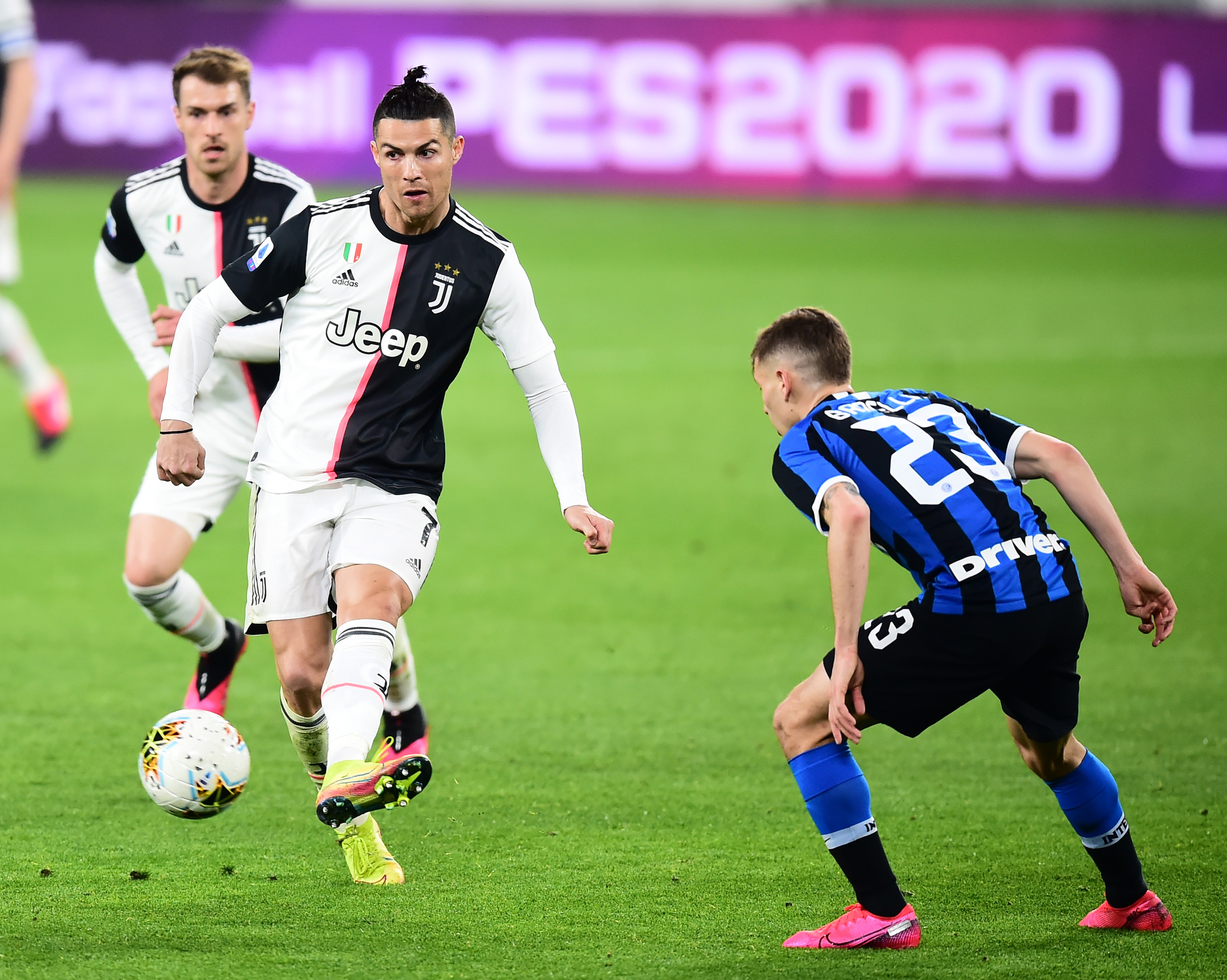 维拉蒂：不排除明年去意甲首次效力，我会在年底看看情况（维拉蒂：明年首次投身意甲有可能，年底再做决定）