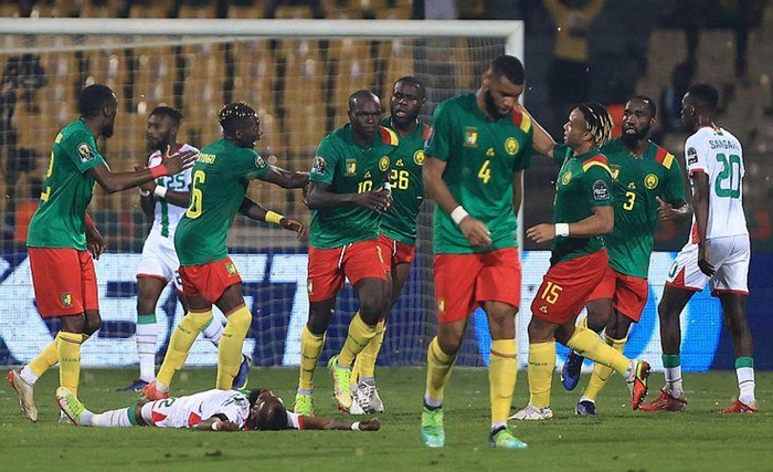 NBA：独行侠轻取公牛 东契奇收获准三双（NBA：独行侠大胜公牛，东契奇险些三双）