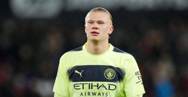 罗马推出黑胶唱片版队歌：限量版售价49.9欧，普通版19.9欧（罗马发布队歌黑胶唱片：限量版49.9欧、标准版19.9欧）