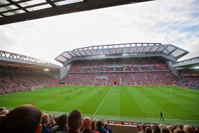 凯恩：即使赛季进百球，没欧冠或世界杯也很可能拿不到金球奖（凯恩：哪怕赛季进百球，若无欧冠或世界杯也难获金球奖）